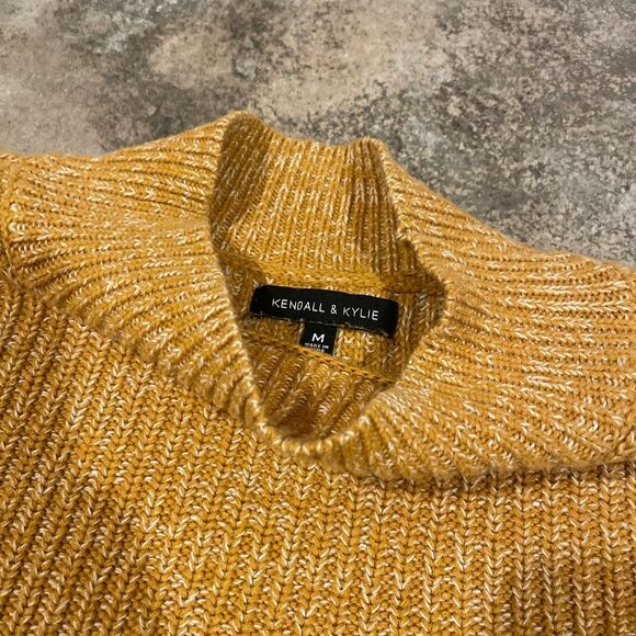 kendall and kylie yellow oversized knit sweater size medium - Picture 7 of 8